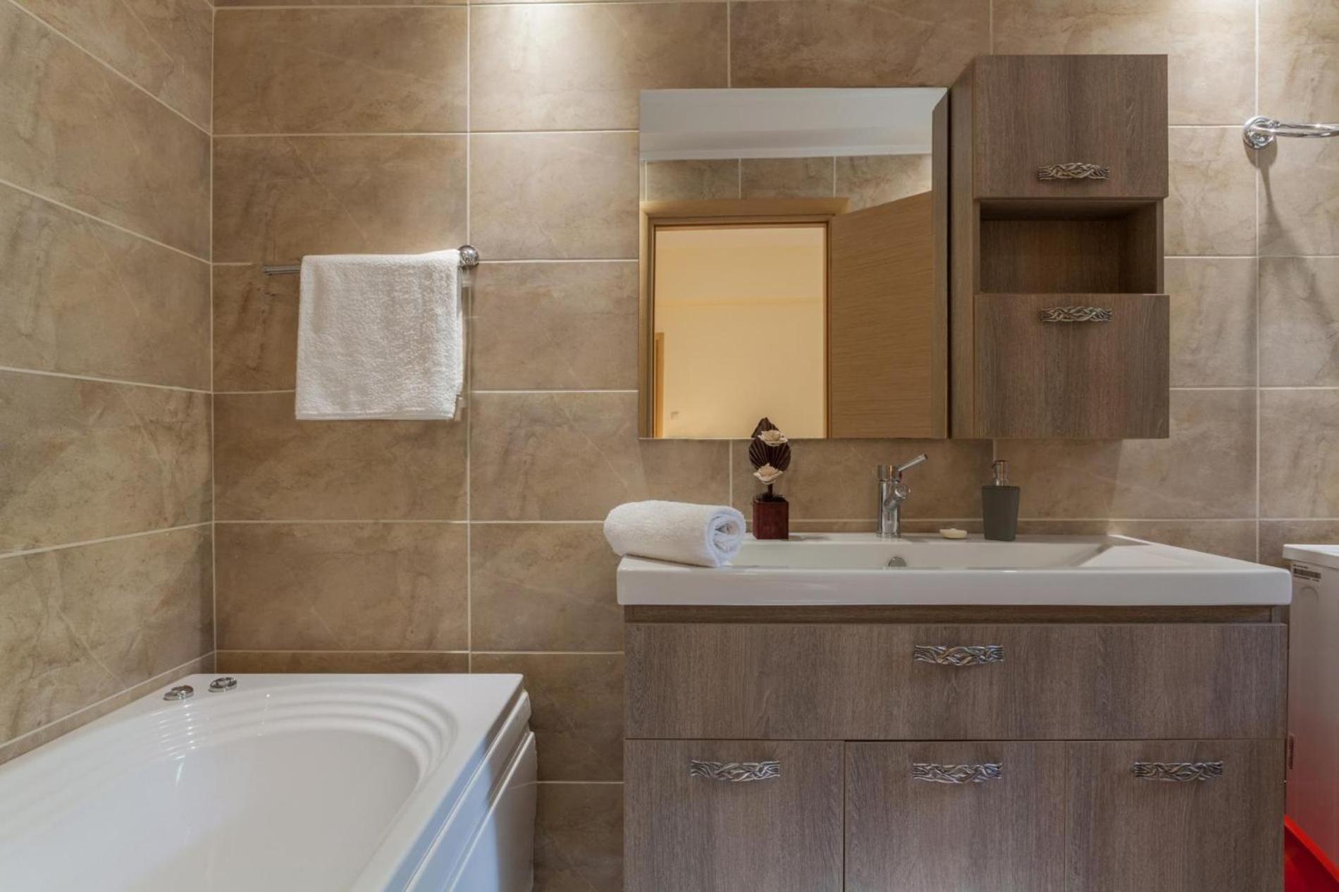 Appartement Παραθαλασσιο à Agia  Extérieur photo